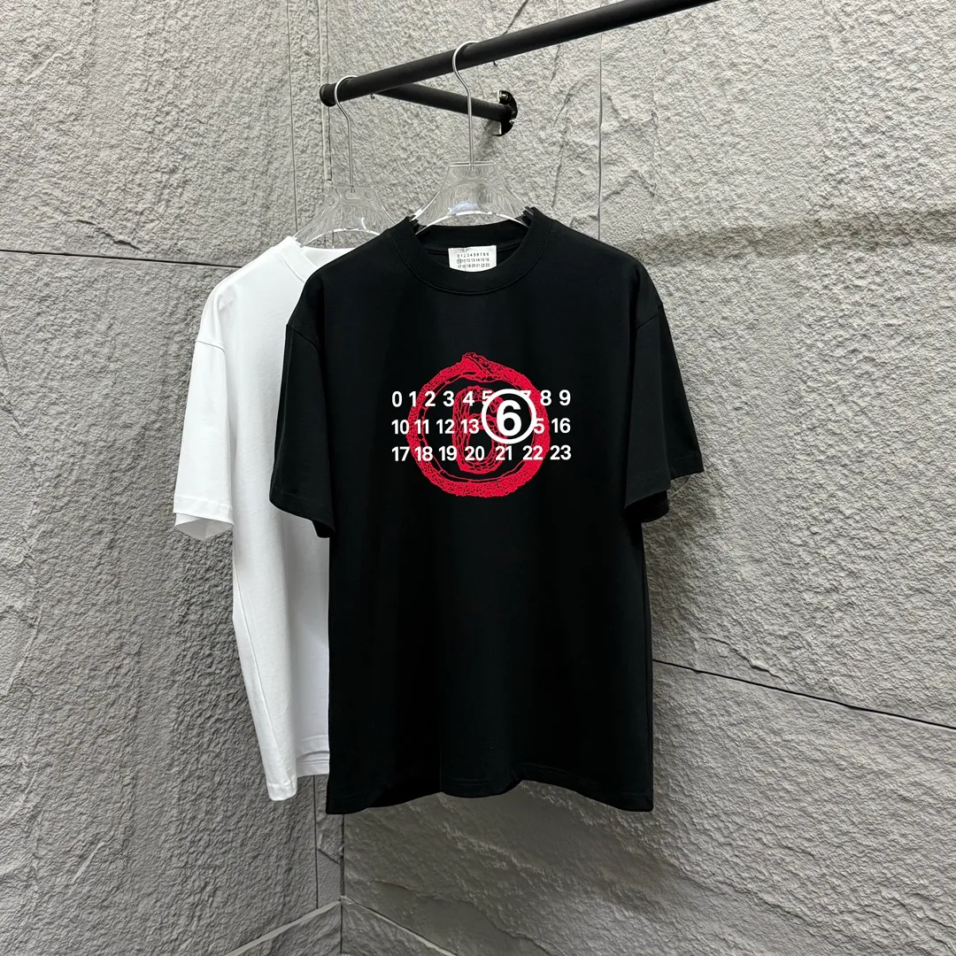 MM 6 *2025 New Arrival T 300 Same Style ：Black White Size： S （90-130 ） M （120-150 ） L （140-165 ） XL （160-180 ） XXL （180-210 ）